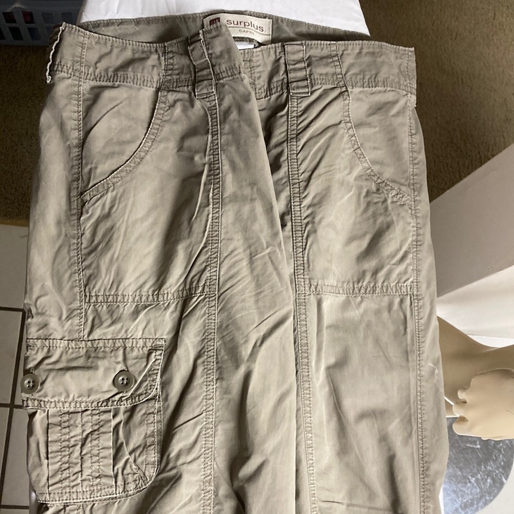 Tuaupe Cropped Cargo Pants
